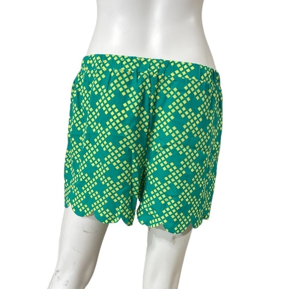 SUGAR FREE Green Diamond Pattern Short Shorts
New - Picture 4 of 6